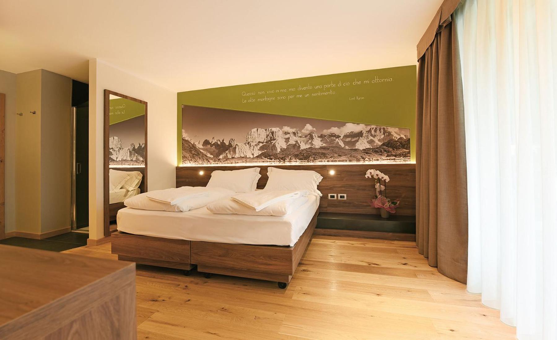 Dolomeet Boutique Hotel Pinzolo Exterior foto